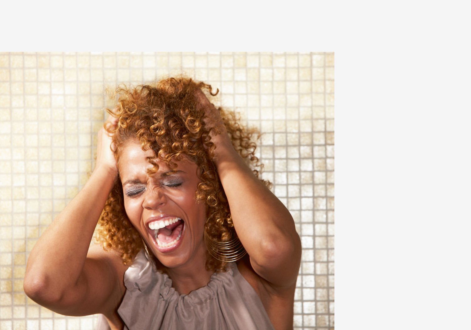 Berlitz Plakat Frau rauft sich die Haare